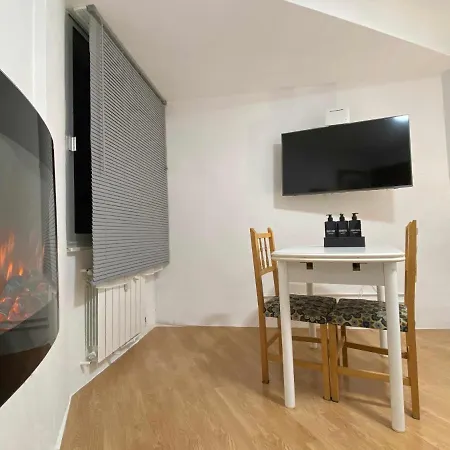 Comodo Estudio De 1 Y Facil Aparcam Apartmán