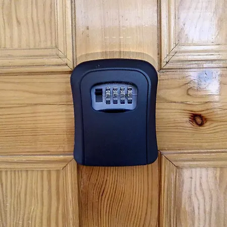 Comodo Estudio De 1 Y Facil Aparcamiento. *